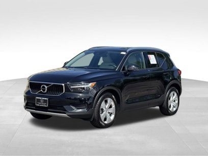Used 2019 Volvo XC40 T5 Momentum