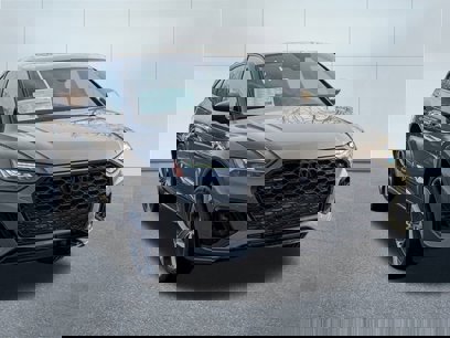 New 2025 Audi Q5 2.0T Premium Plus