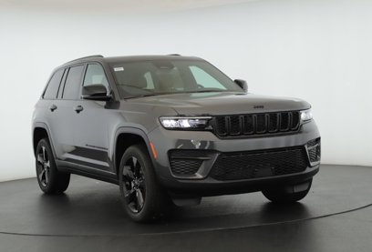 New 2025 Jeep Grand Cherokee Altitude
