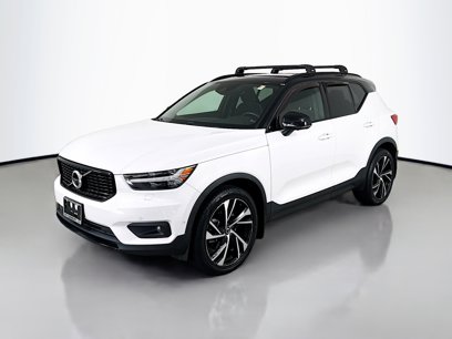 Used 2020 Volvo XC40 T5 R-Design
