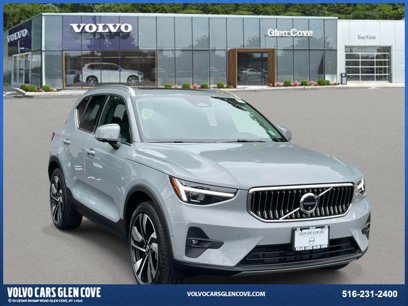 Certified 2025 Volvo XC40 B5 Plus w/ Protection Package Premier