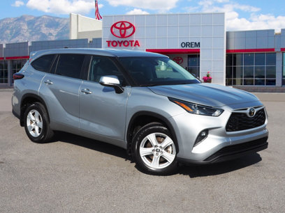 Used 2024 Toyota Highlander LE