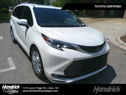 Used 2023 Toyota Sienna Platinum