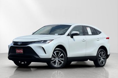 Used 2023 Toyota Venza LE