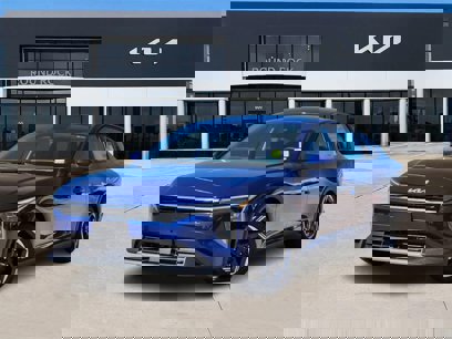 New 2025 Kia K4 EX