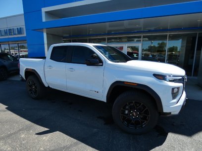 New 2025 GMC Canyon AT4 w/ AT4 Premium Package