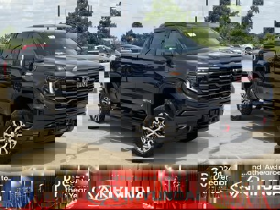 Used 2023 GMC Sierra 1500 AT4 w/ Technology Package