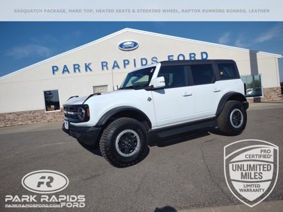 New 2024 Ford Bronco Outer Banks w/ Sasquatch Package