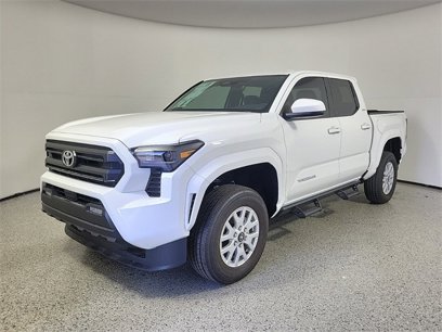 New 2024 Toyota Tacoma SR5