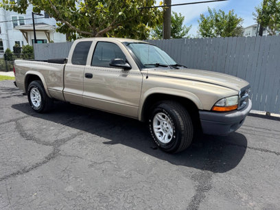 Used 2004 Dodge Dakota 2WD Club Cab w/ Tire & Handling Group