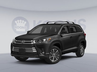 Used 2019 Toyota Highlander SE