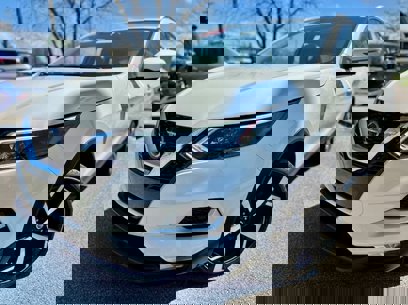 Certified 2021 Nissan Rogue Sport SL w/ Premium Package