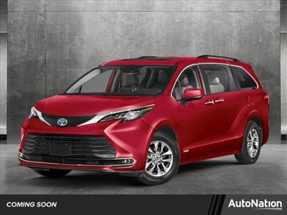 New 2025 Toyota Sienna XLE