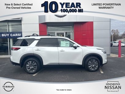 New 2025 Nissan Pathfinder SV