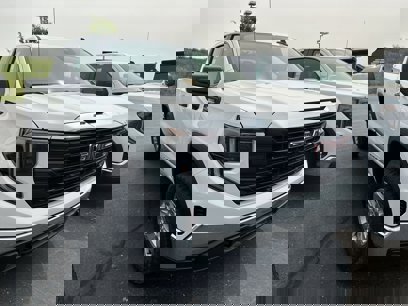 New 2025 GMC Sierra 1500 Pro w/ Pro Value Package