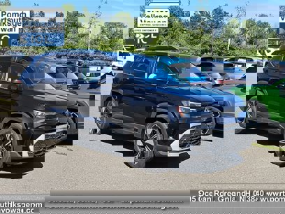 New 2025 Volkswagen Taos SE