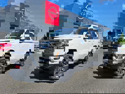 New 2025 Nissan Frontier SV