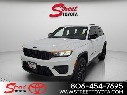 Used 2025 Jeep Grand Cherokee Altitude
