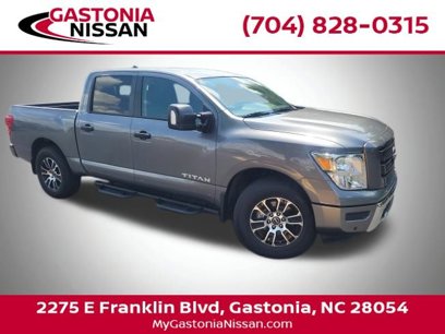 Used 2024 Nissan Titan SV w/ SV Convenience Package