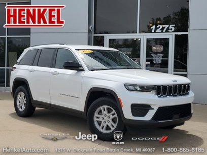 Used 2023 Jeep Grand Cherokee Laredo