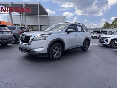 Used 2022 Nissan Pathfinder SV