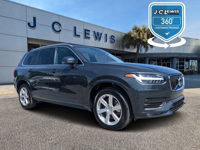 Used 2022 Volvo XC90 T5 Momentum