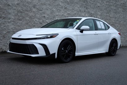 Used 2025 Toyota Camry SE