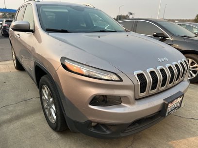 Used 2018 Jeep Cherokee Latitude Plus w/ Cold Weather Group