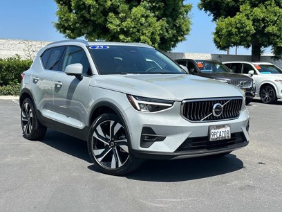 Certified 2025 Volvo XC40 B5 Plus