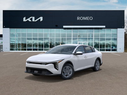 New 2025 Kia K4 LX
