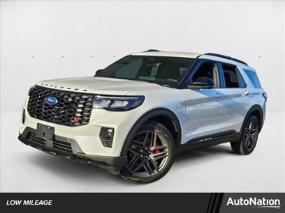Used 2025 Ford Explorer ST