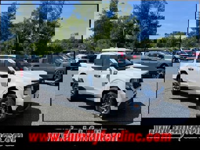 New 2025 Ford Maverick XLT
