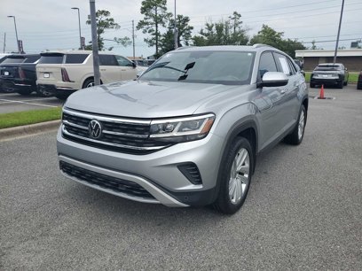 Used 2020 Volkswagen Atlas Cross Sport SE w/ Panoramic Sunroof Package