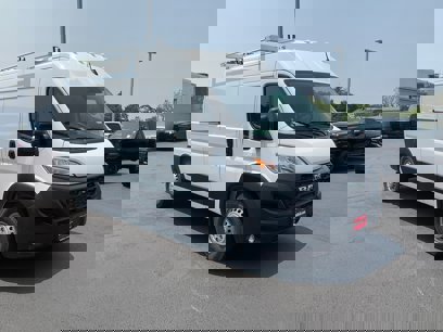New 2024 RAM ProMaster 3500 w/ Convenience Group