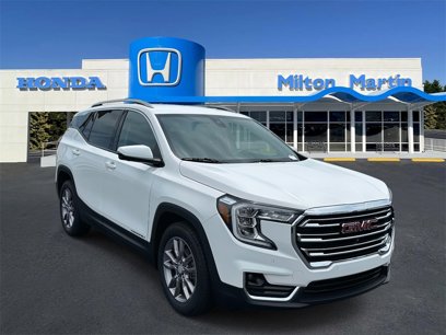 Used 2022 GMC Terrain SLT w/ Tech Package