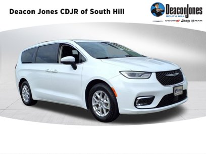 Used 2023 Chrysler Pacifica Touring-L