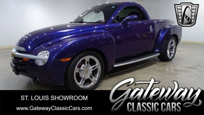 Used 2004 Chevrolet SSR w/ Preferred Equipment Group