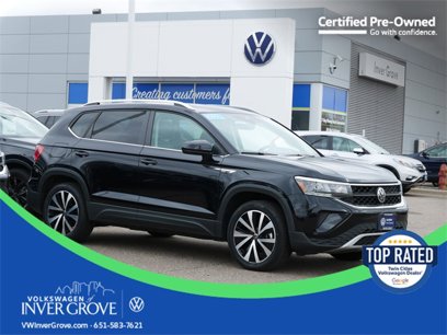 Certified 2022 Volkswagen Taos SE w/ Panoramic Sunroof Package