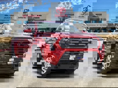 New 2025 Toyota Tacoma SR5