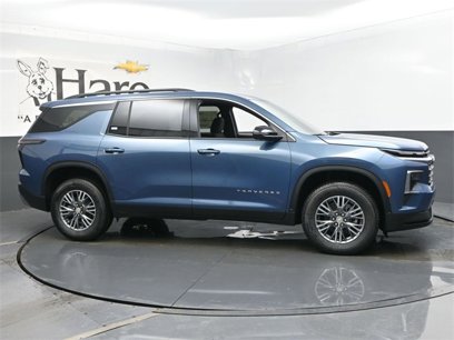 New 2025 Chevrolet Traverse LT w/ Driver Confidence Package