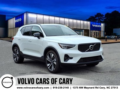 Certified 2023 Volvo XC40 B5 Plus w/ Protection Package Premier
