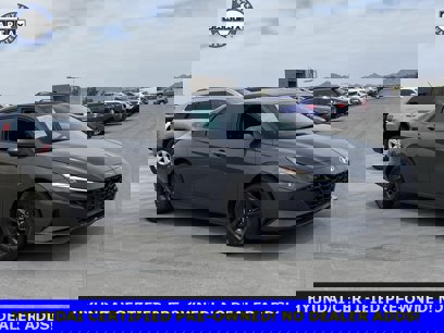 Used 2023 Hyundai Elantra SEL