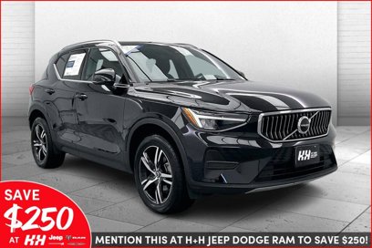 Used 2025 Volvo XC40 B5 Core