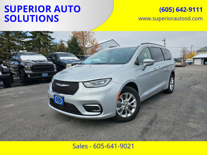 Used 2022 Chrysler Pacifica Touring-L