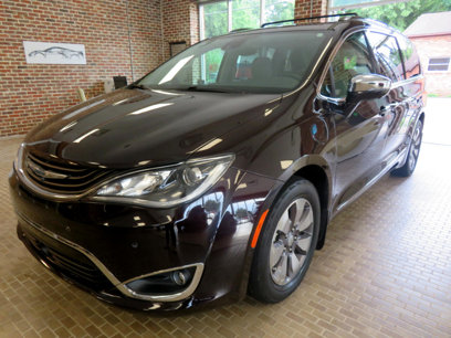 Used 2017 Chrysler Pacifica Platinum