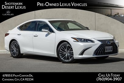 Used 2025 Lexus ES 300h w/ Premium Package