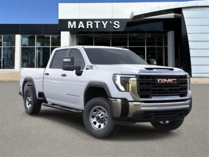 New 2024 GMC Sierra 2500 Pro w/ Convenience Package