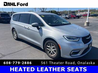 Used 2023 Chrysler Pacifica Touring-L