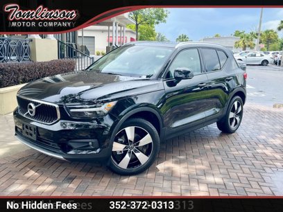 Used 2021 Volvo XC40 T4 Momentum w/ Protection Package Premier
