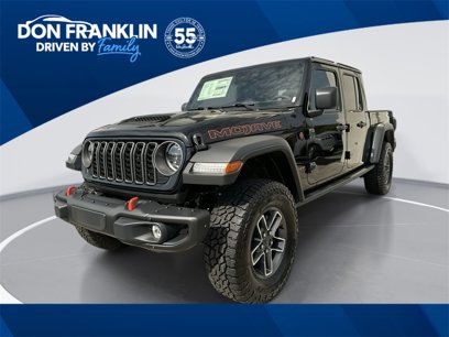 New 2025 Jeep Gladiator Mojave w/ Steel Bumper Group